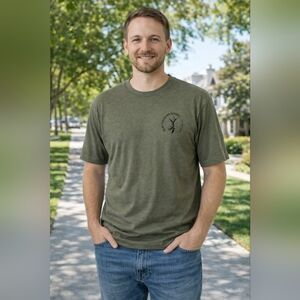 Blackburn Co. Olive Short Sleeve Tee with Graphic Detail On Back Size XL